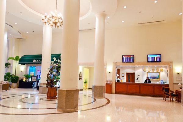 HOTEL ARYADUTA MAKASSAR
